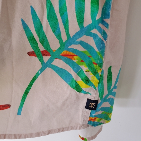 ROARK Men XL Journey Macaw Tan Tropical Button SS Shirt Logo Casual Island Vacay - Picture 7 of 15